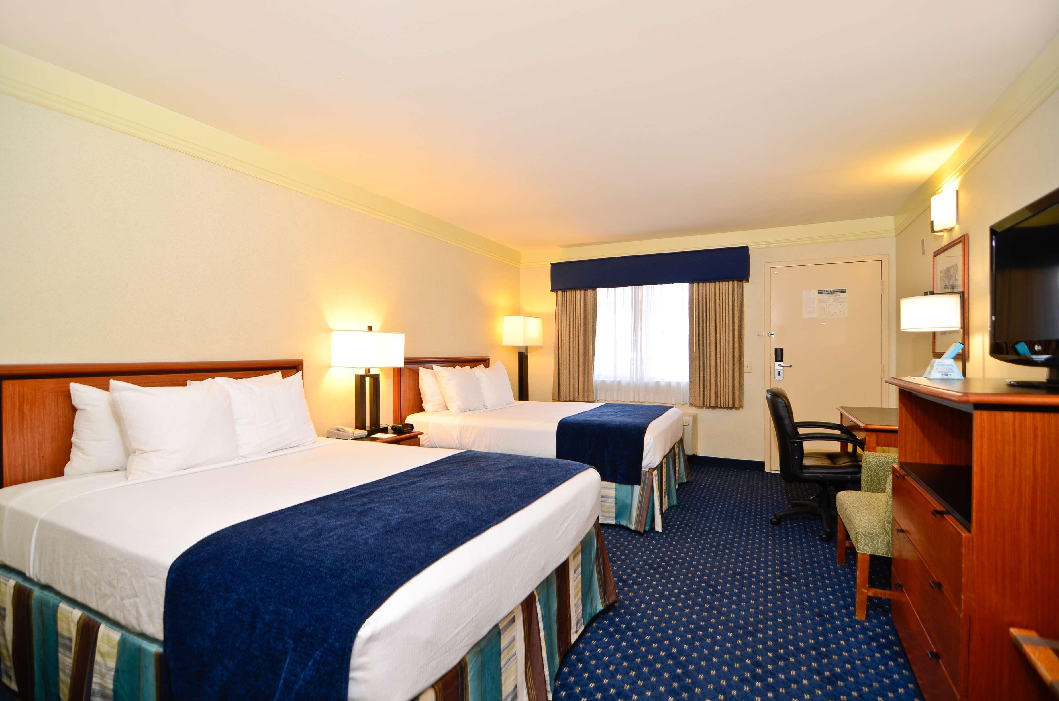 Best Western Mission Bay Сан-Диего Экстерьер фото