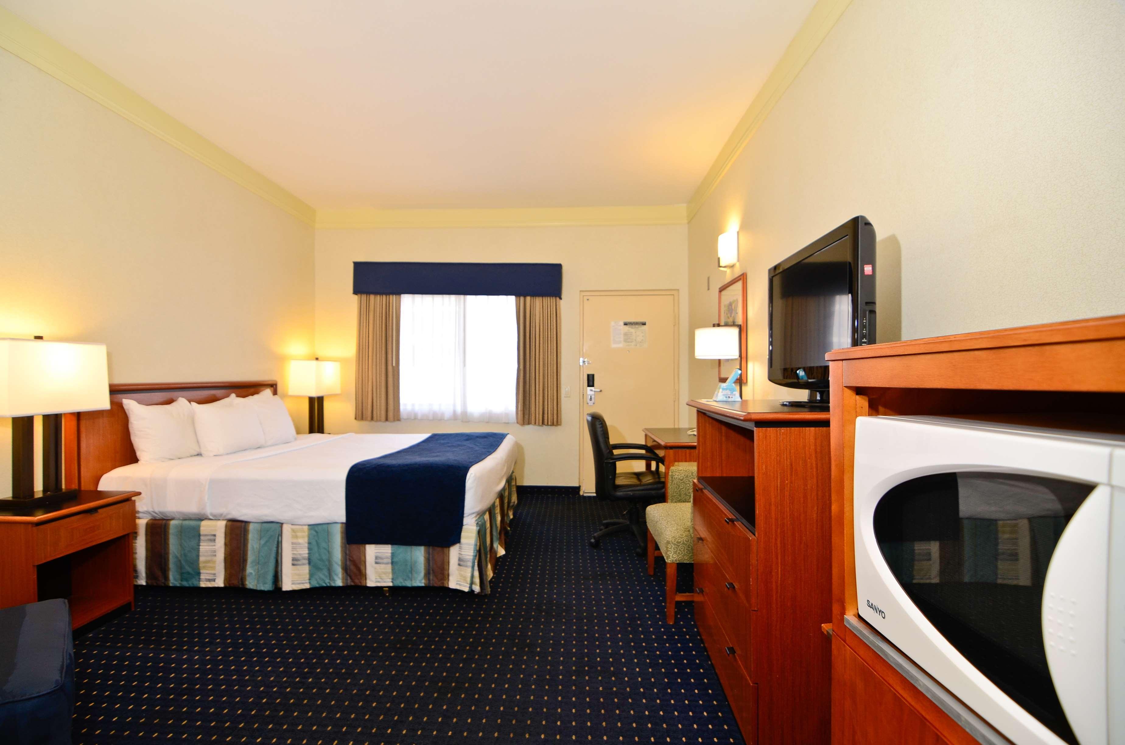 Best Western Mission Bay Сан-Диего Экстерьер фото