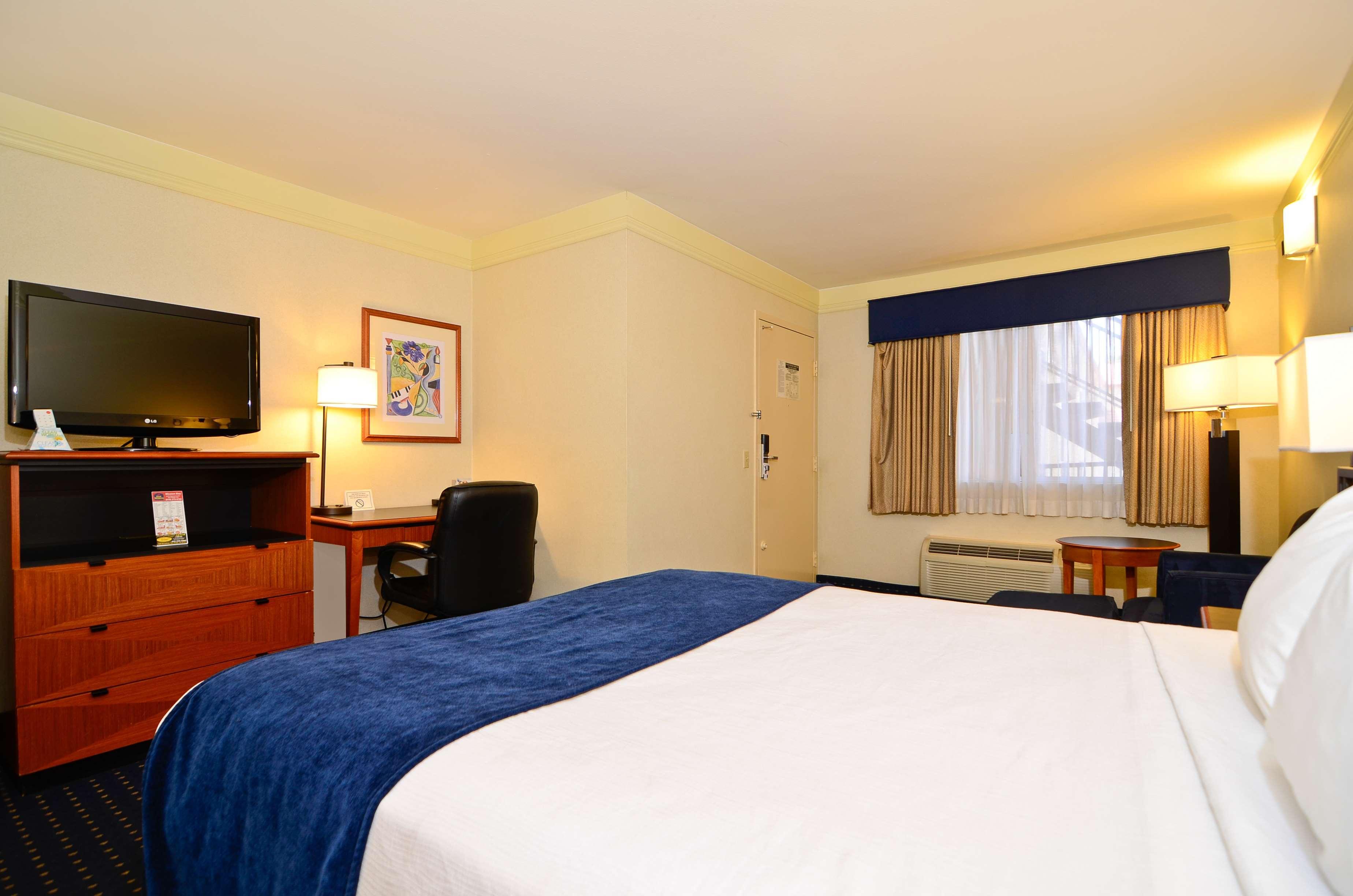Best Western Mission Bay Сан-Диего Экстерьер фото